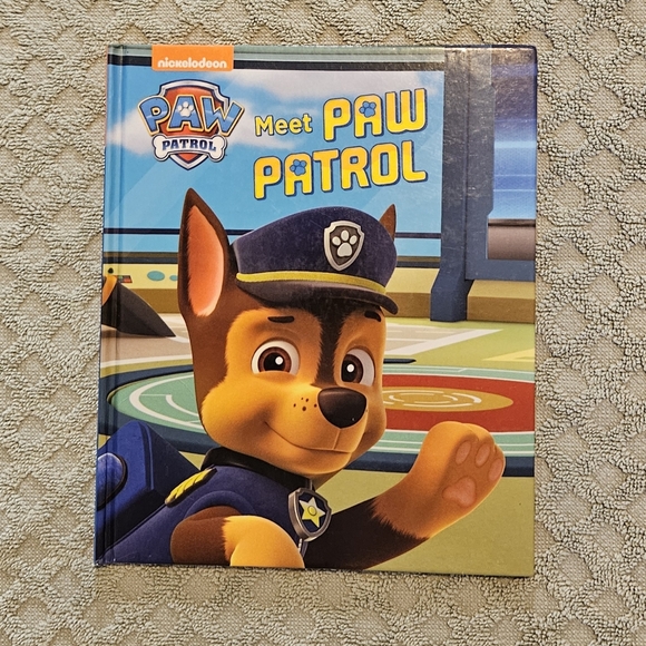 BLUEY LOVES PUPS featuring Paw Patrol - Picture 14 of 15